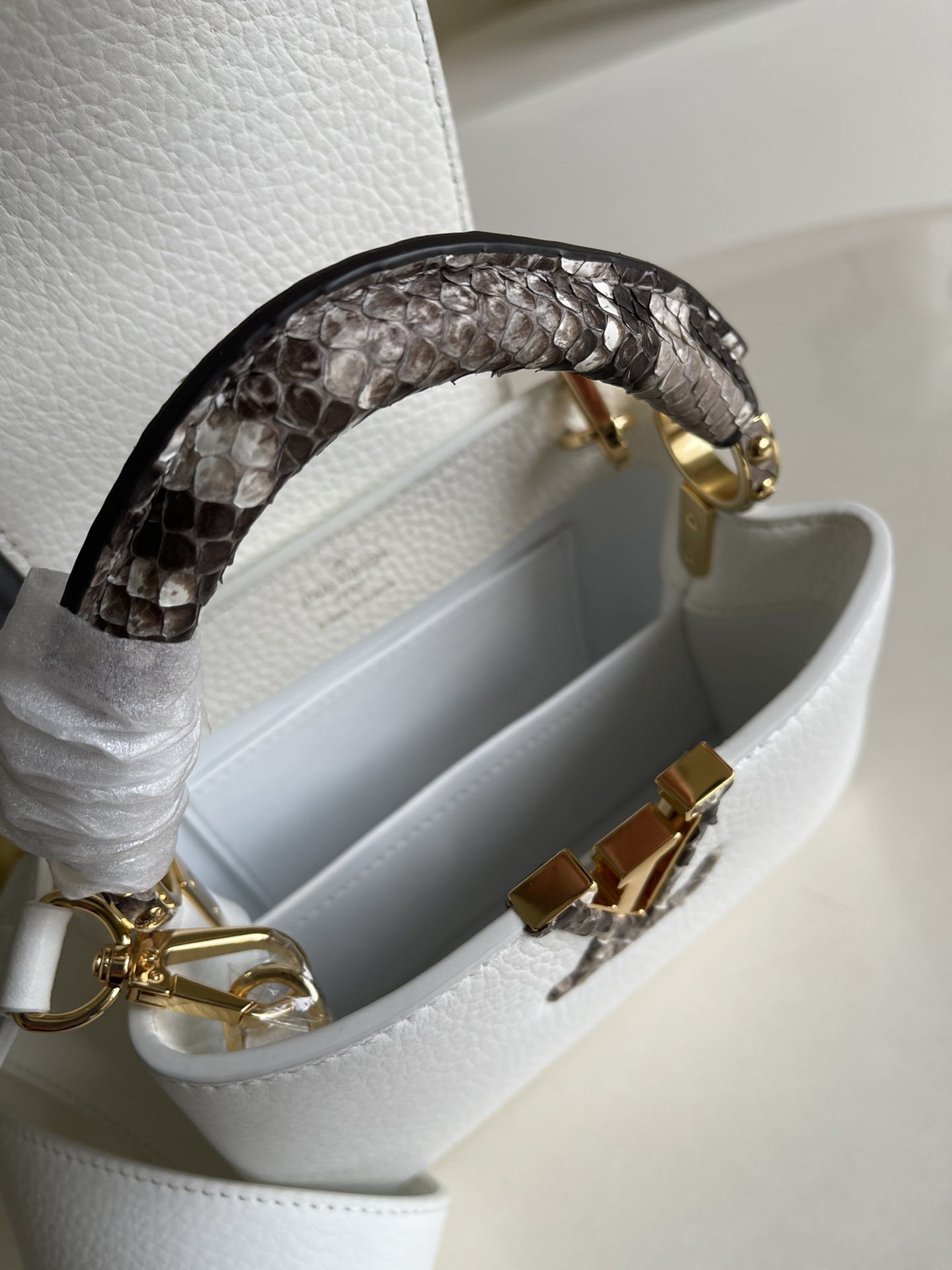 l0*is V*t0n mini capucines handlebag-21*14*8cm