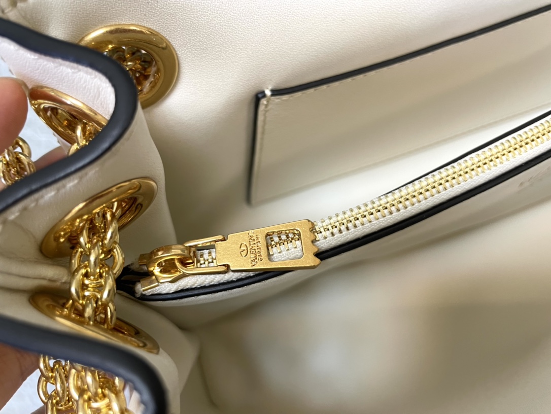 Va1e*ntin0 garavanistudsian-28*17*8cm