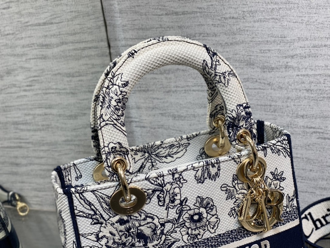 lady D*or handle bag-24cm