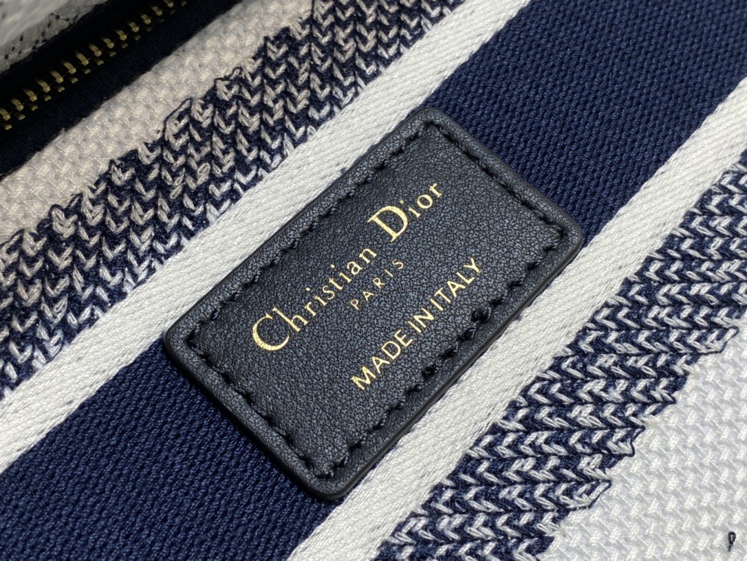 lady D*or handle bag-24cm