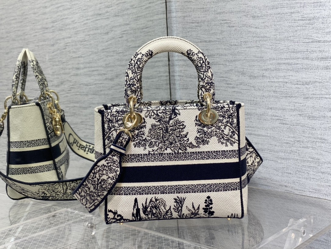lady D*or handle bag-24cm