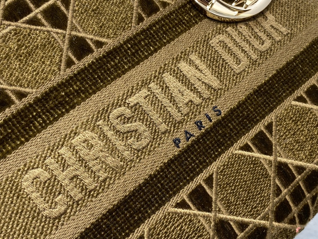 lady D*or handle bag-24cm