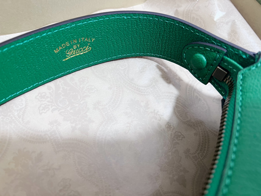 G*u*i aphrodite bag-21*12*4cm