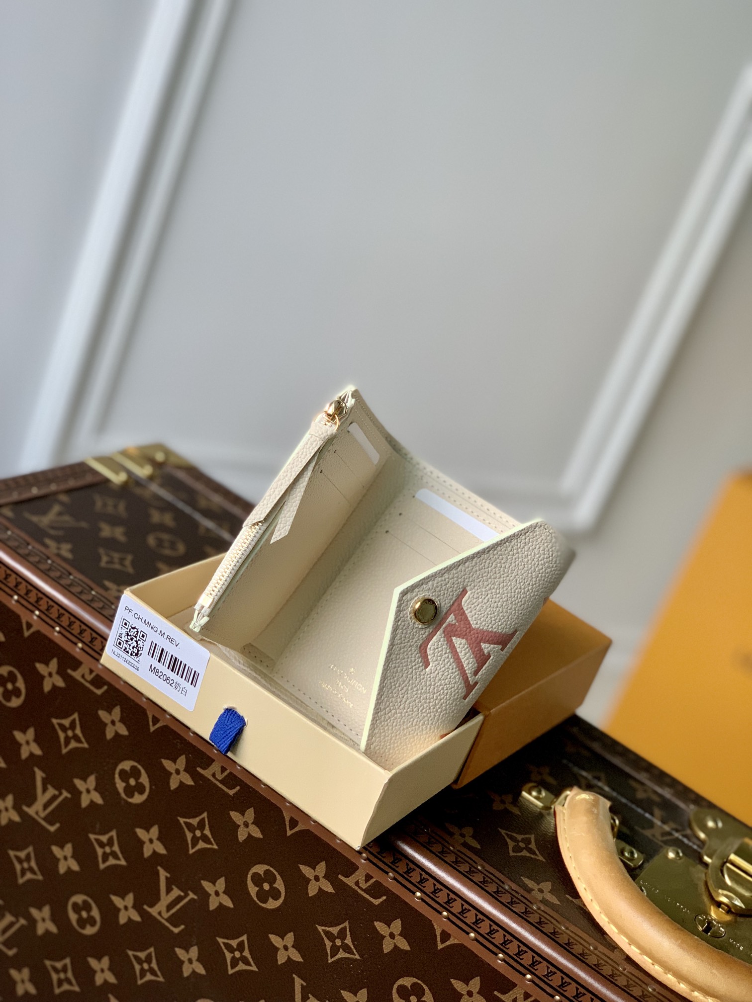 l0*is V*t0n wallet m82062-12 x 9.5 x 1.5cm