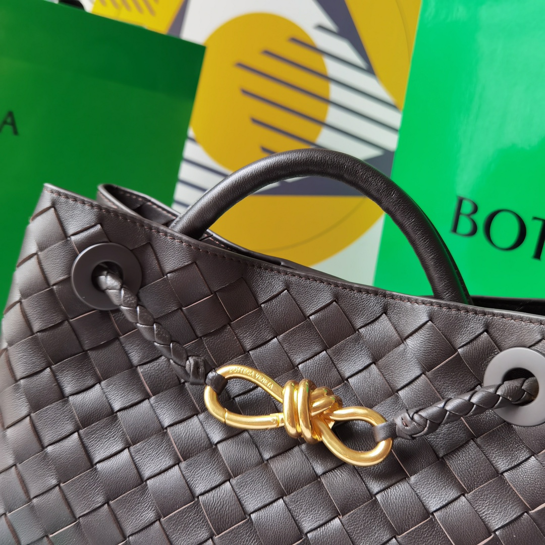 bo*te*ga Ve*ne*tatote-22*25*10.5cm