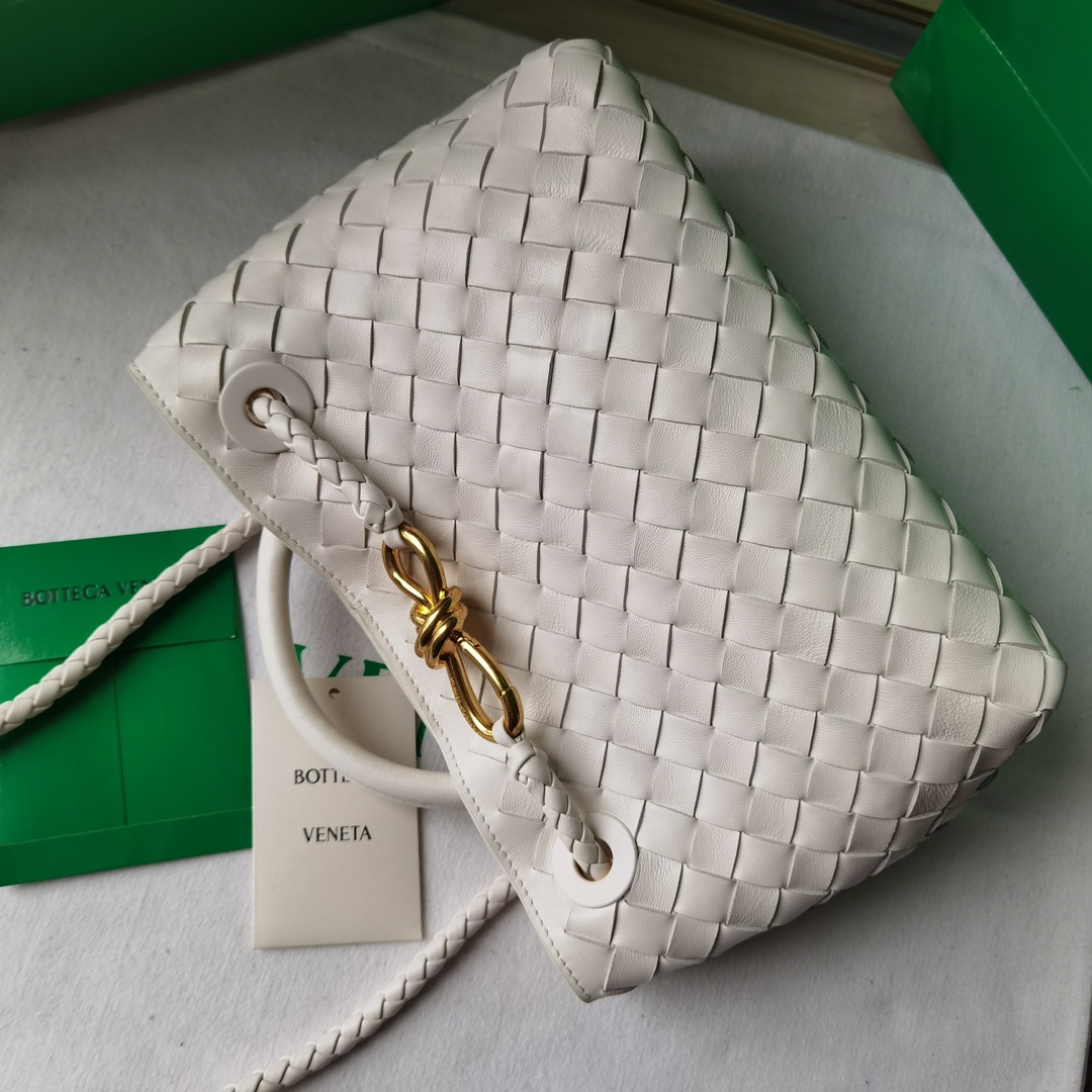 bo*te*ga Ve*ne*tatote-22*25*10.5cm