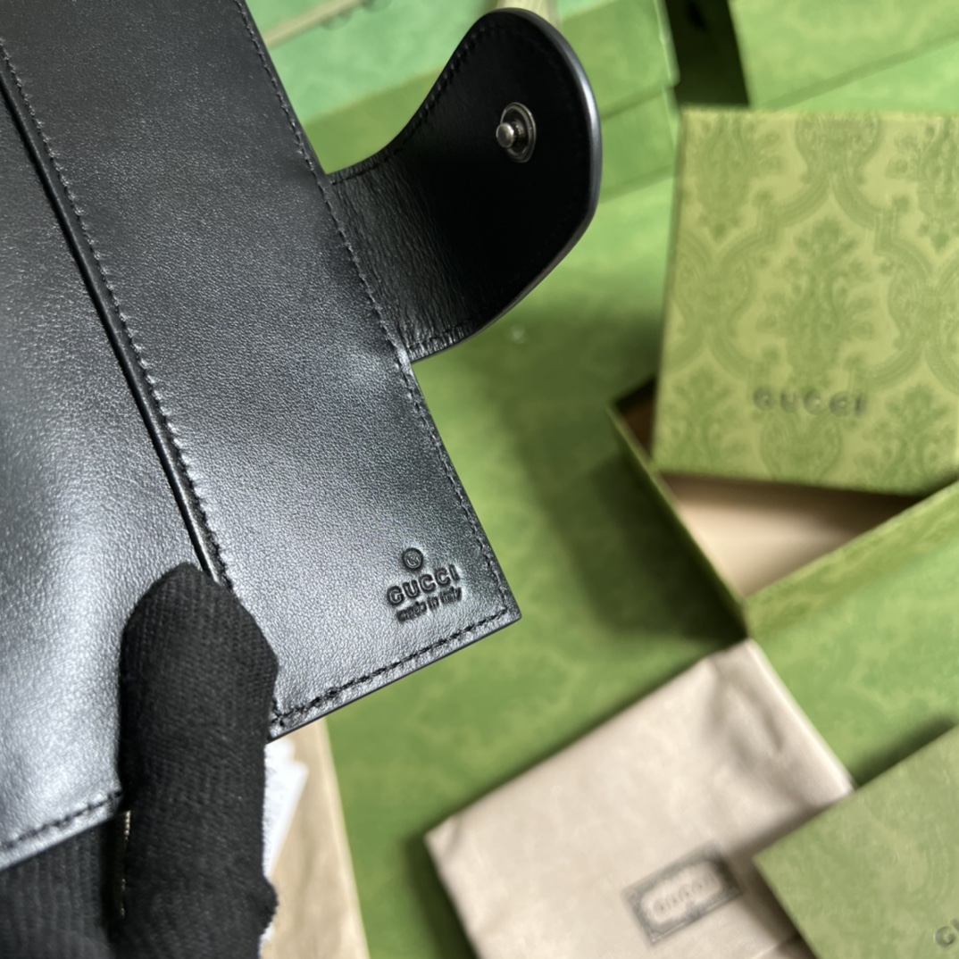 G*u*i wallet-10.5*14.5cm