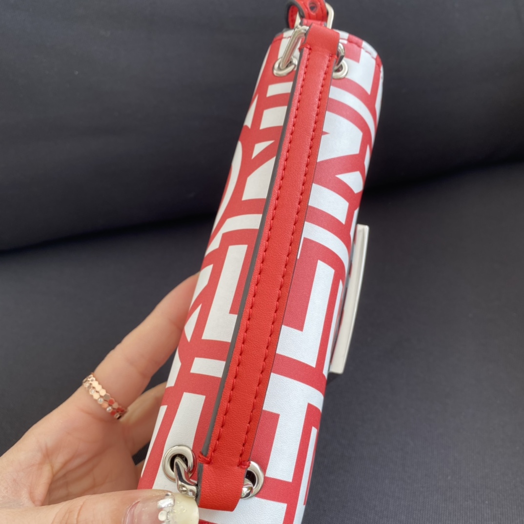 F**di baguette bag-19×14×4cm