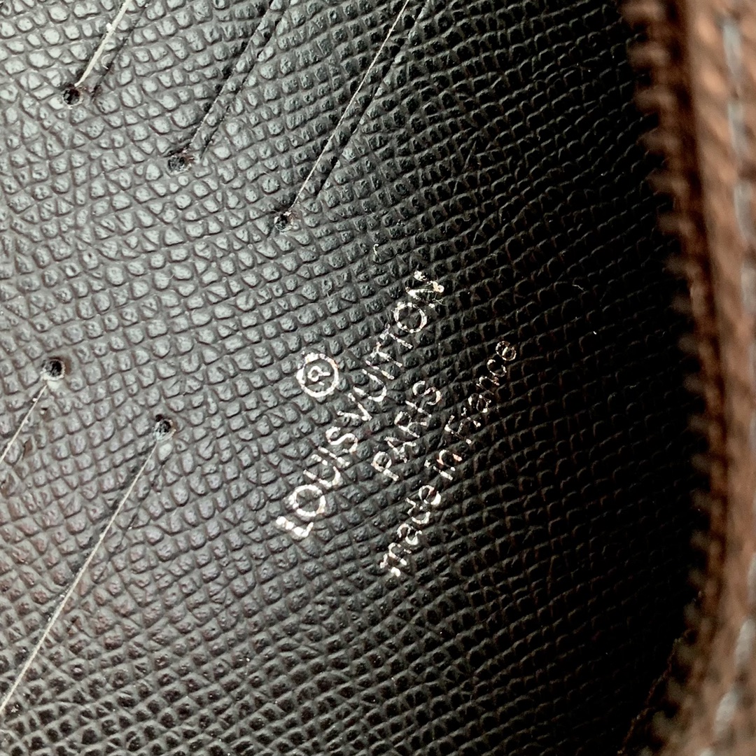 l0*is V*t0n pochette kasai -25 x 15.5 x 6.5 cm