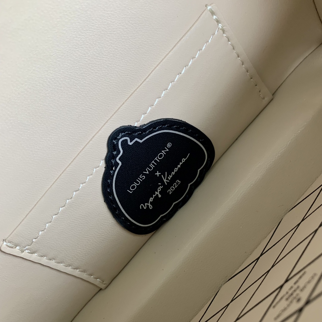 l0*is V*t0n petite malle-20*5*12.5cm