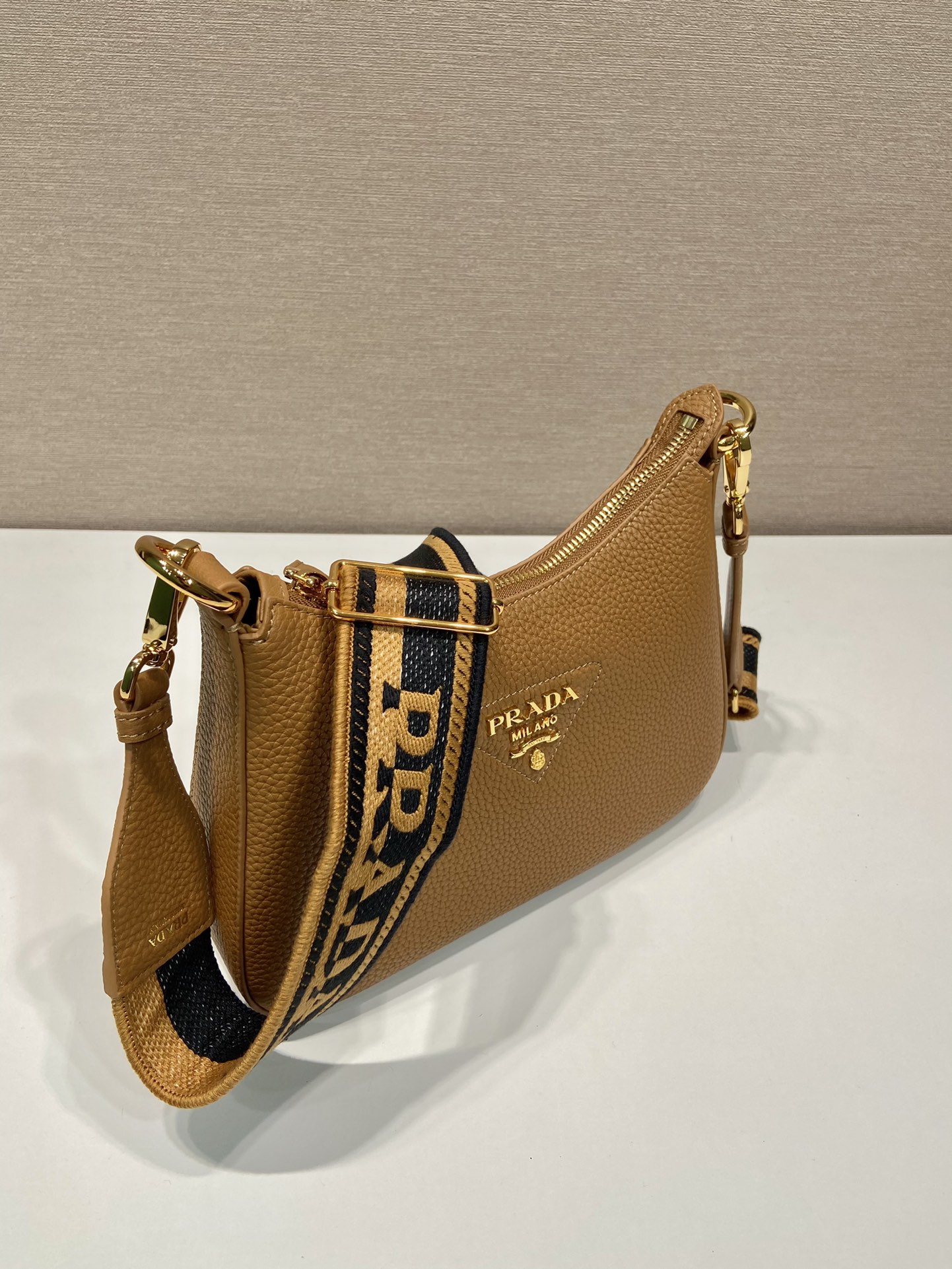 Pra*a 1bh193 tote-24*18*6cm