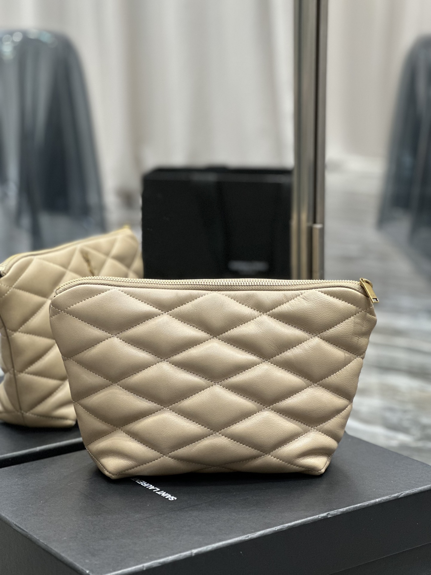 Y*L sade pouch-26x19x11cm