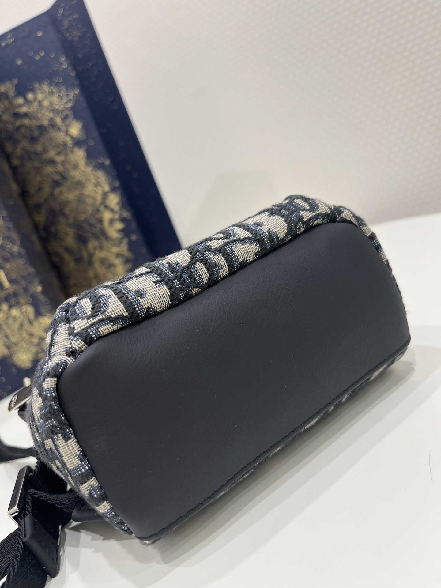 D*or oblique explorer mini backpack-24*10*16cm