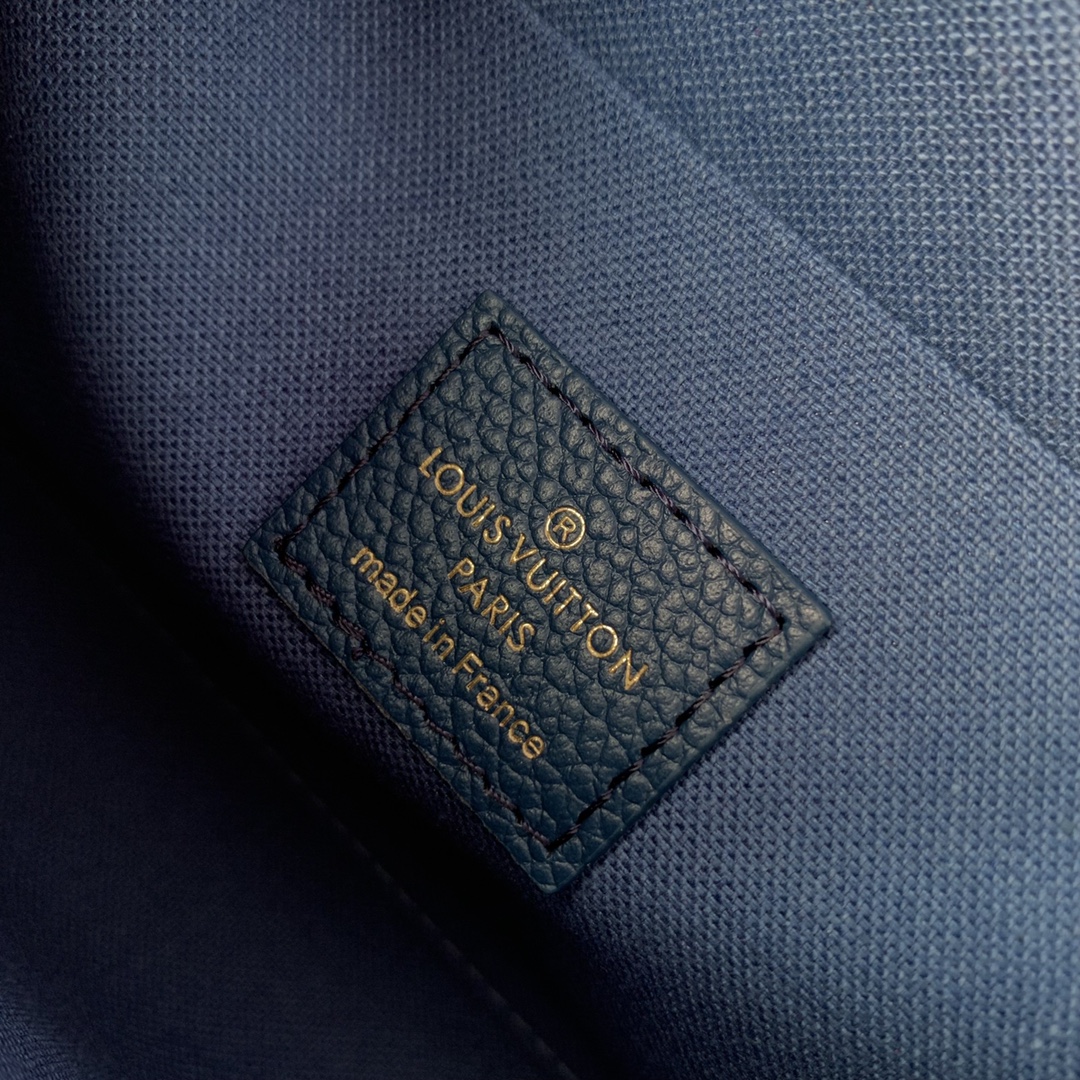 l0*is V*t0n pochette félicie-m82047-21*11* 2cm