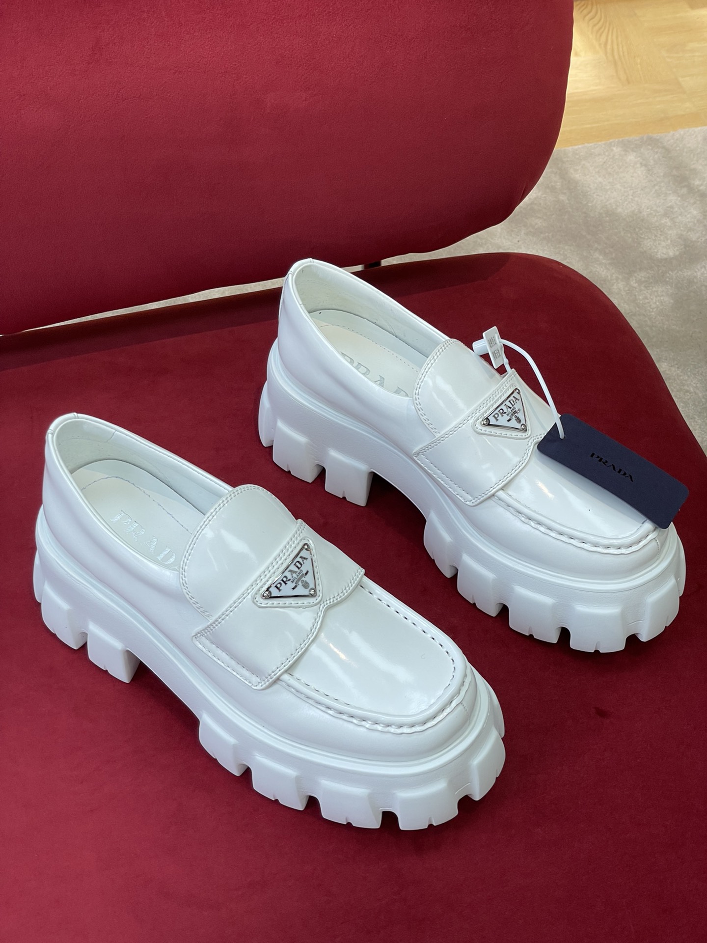 Pra*a loafers 2022ss