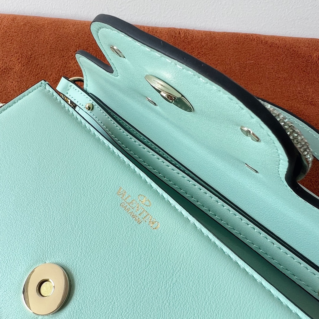 Va1e*ntin0 garavani signature bag-20×11×5cm