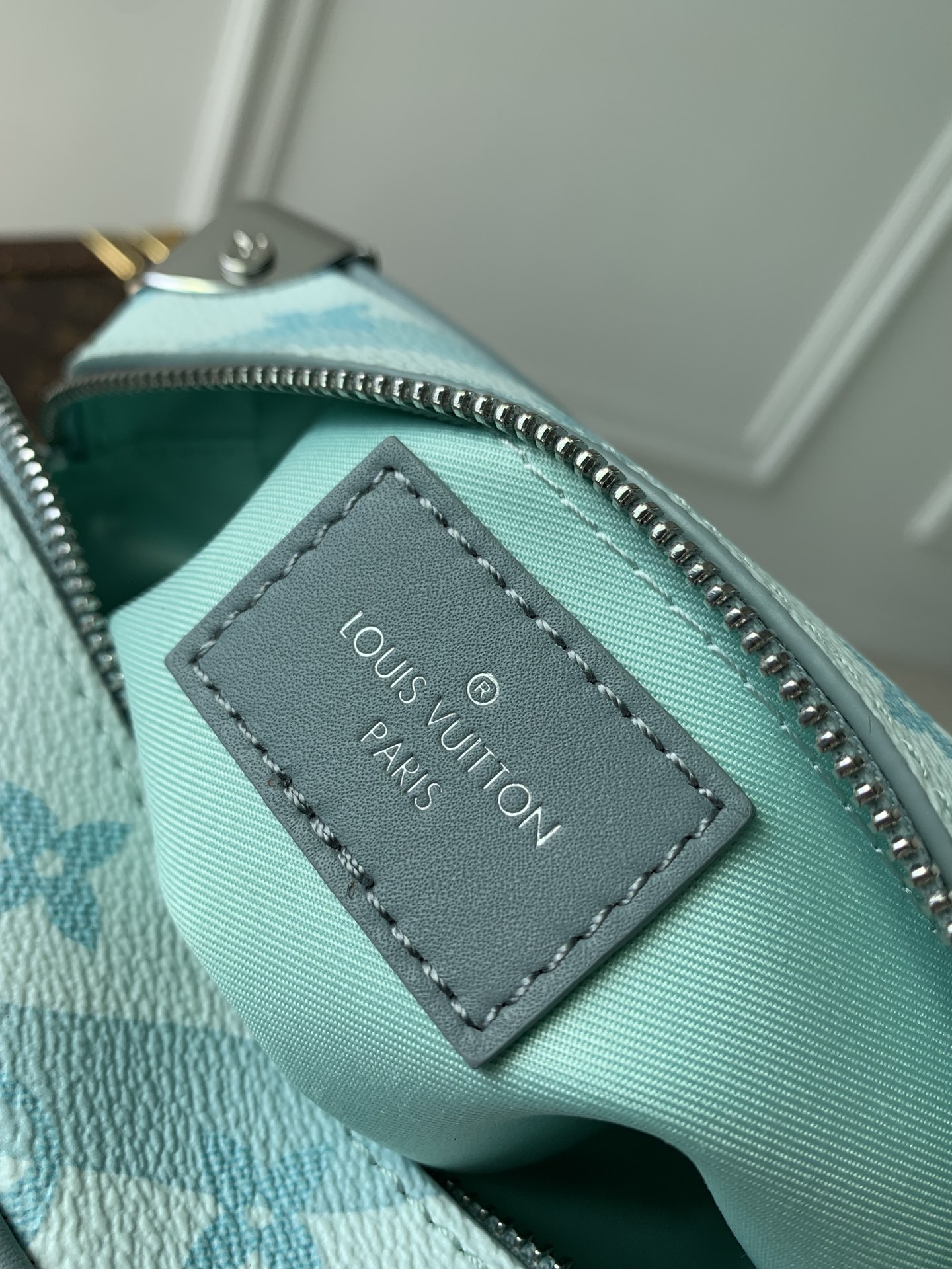 l0*is V*t0n mini soft trunk-m22588-18*13*8m