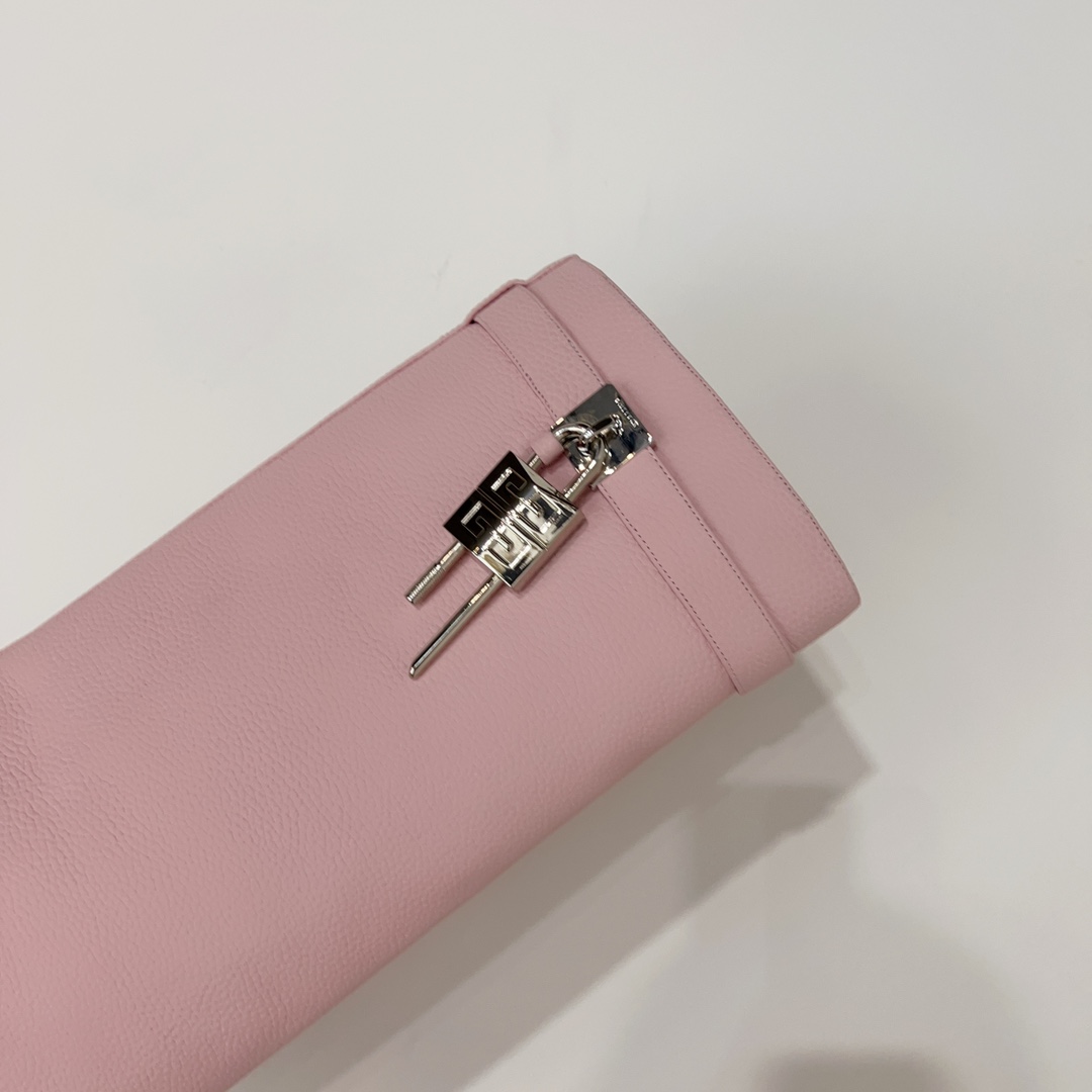 G1uenchy boots(eu35-41)