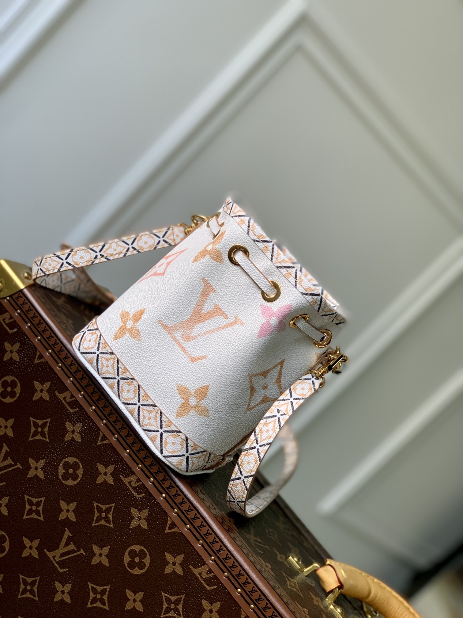 l0*is V*t0n nano noé-13*16*10cm