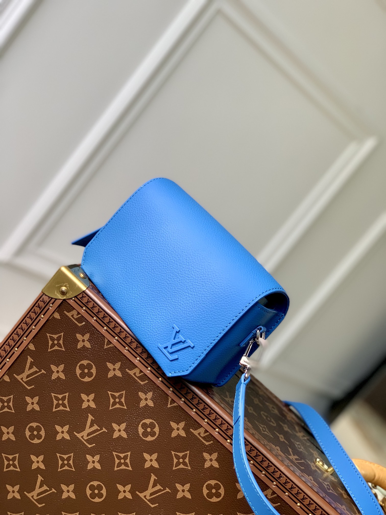 l0*is V*t0n aerogram bag-m22481-17.3 x 12 x 7cm