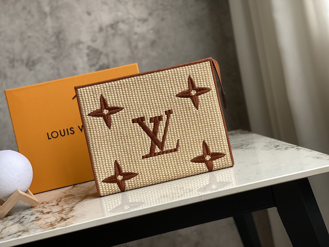 l0*is V*t0n pouch-25x 20 x 5.5cm