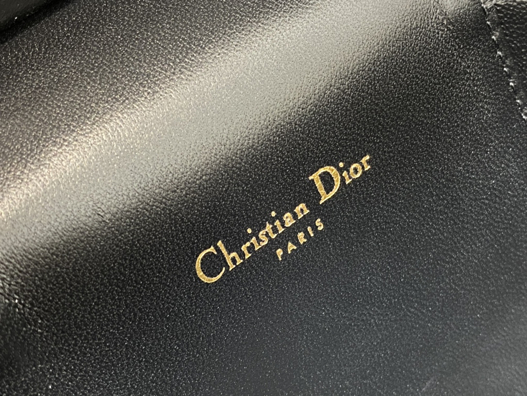 D*or signature vanity bag-24*14*18cm