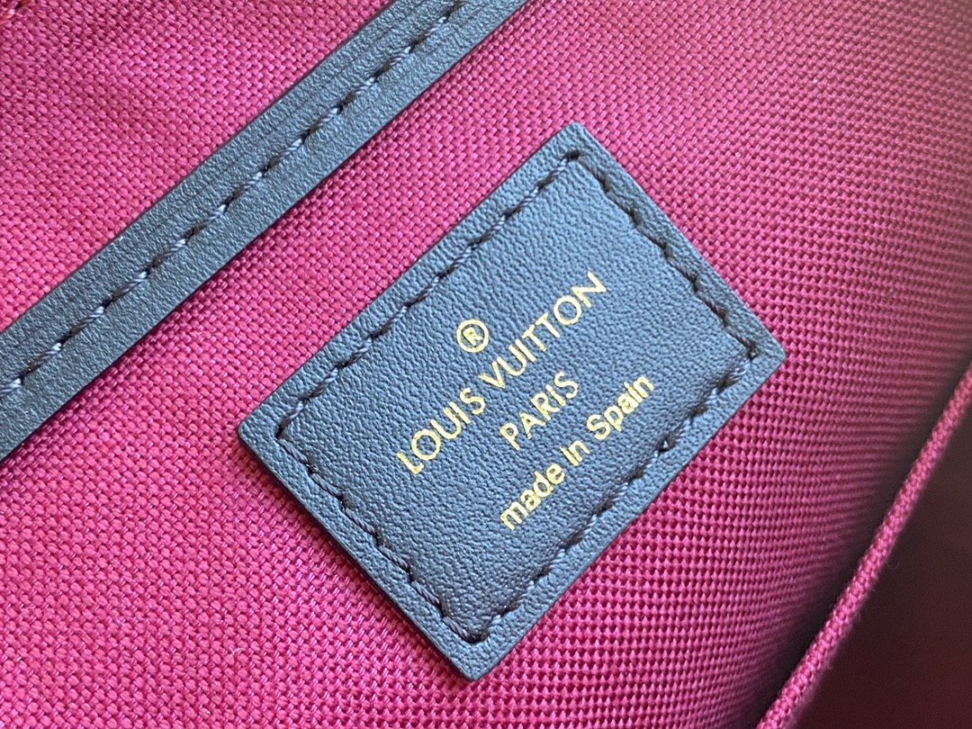 l0*is V*t0n montsouris backpack-17*20*10.5.cm