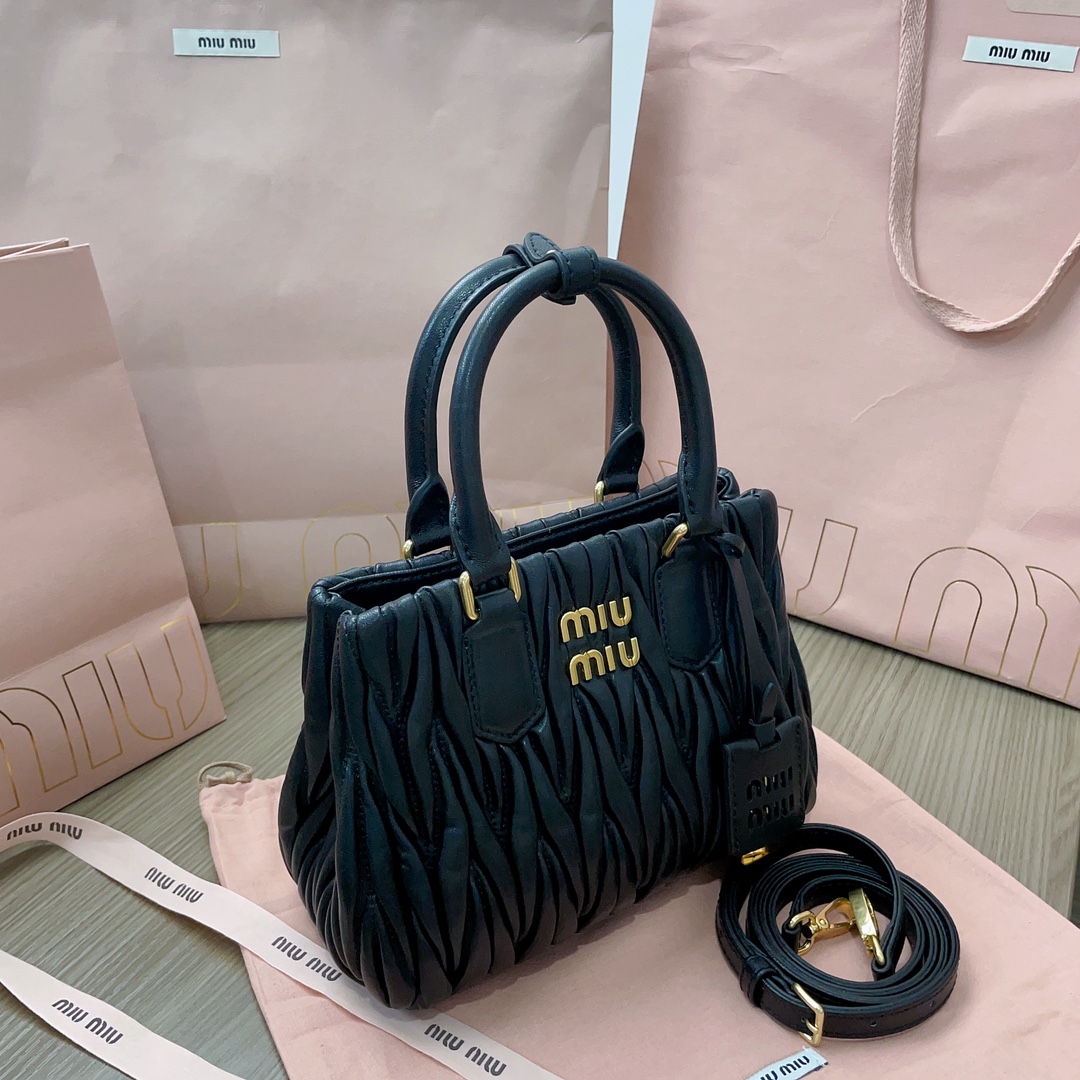 M*um*u tote-20 x16 x11cm