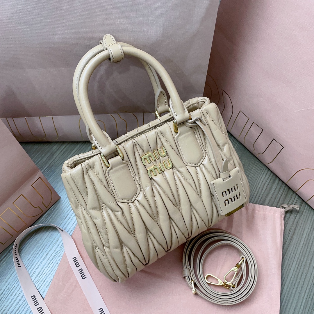 M*um*u tote-20 x16 x11cm