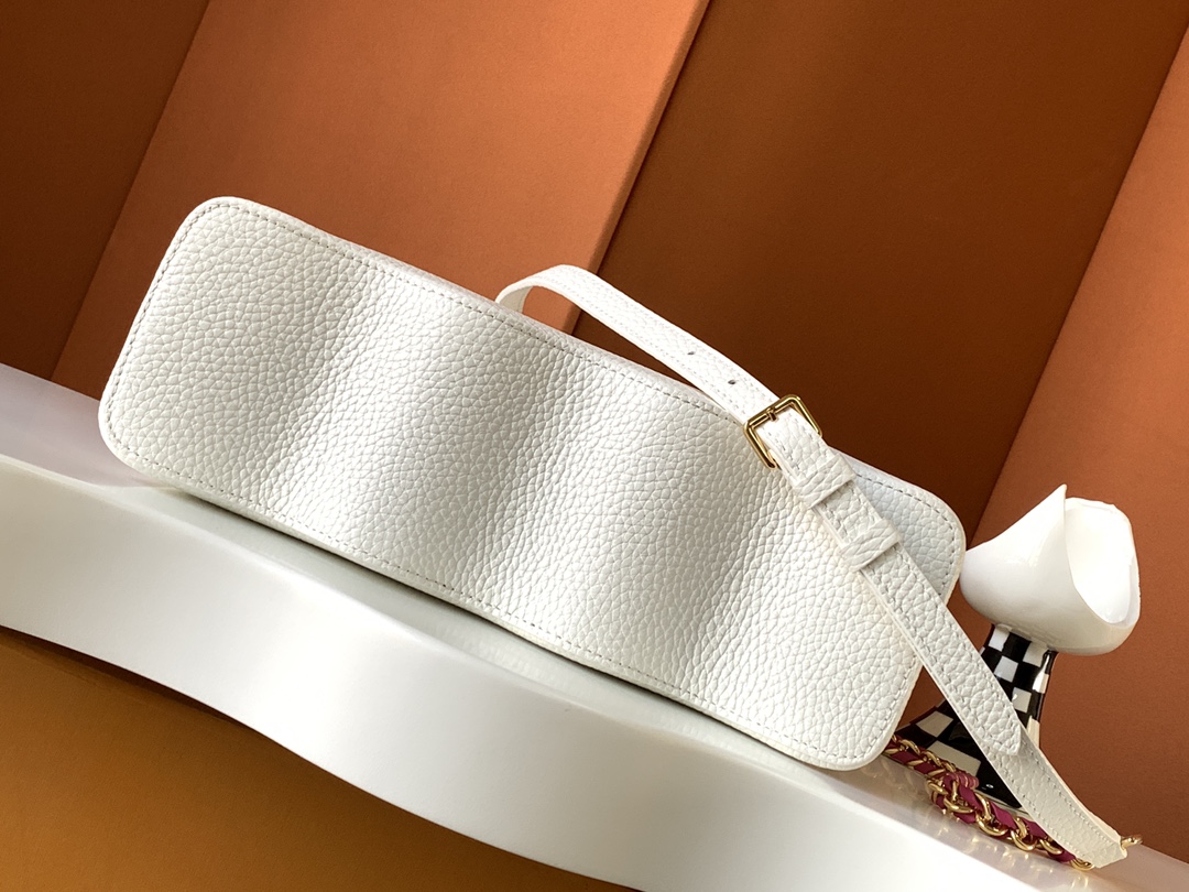 l0*is V*t0n capucines bb-27*18*9cm