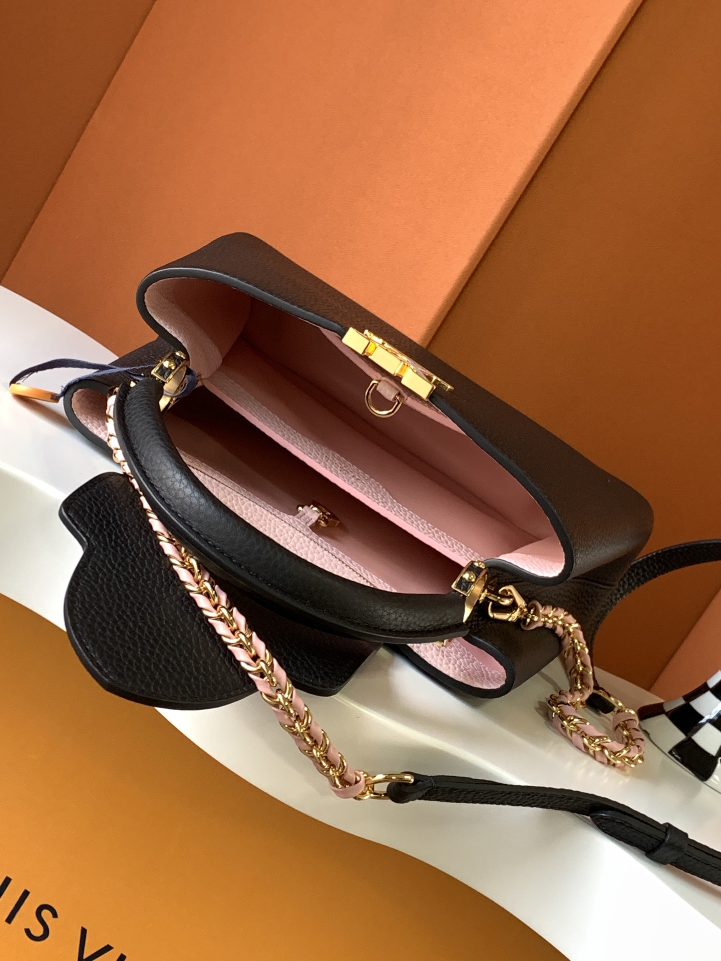 l0*is V*t0n capucines bb-27*18*9cm