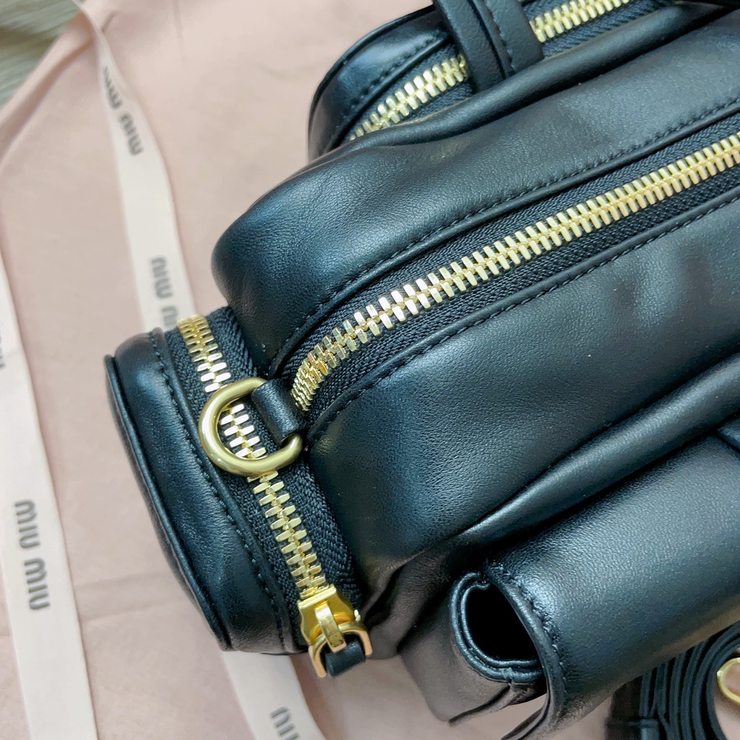 M*um*u bag-27 x12 x9cm