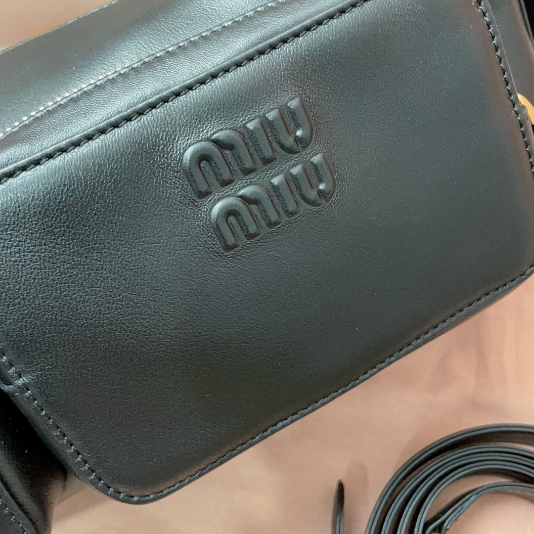 M*um*u bag-27 x12 x9cm