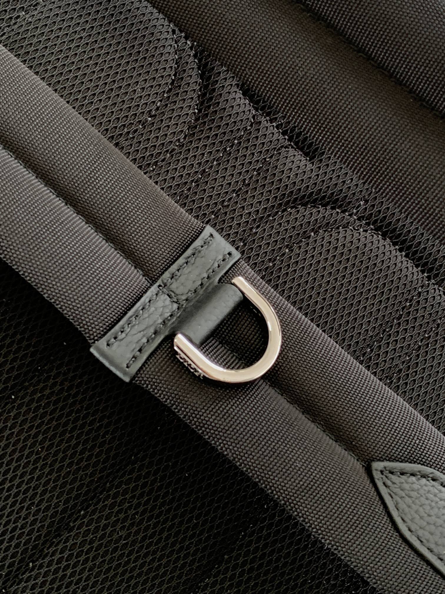 D*or explorer backpack-30 x 42 x 14.5cm