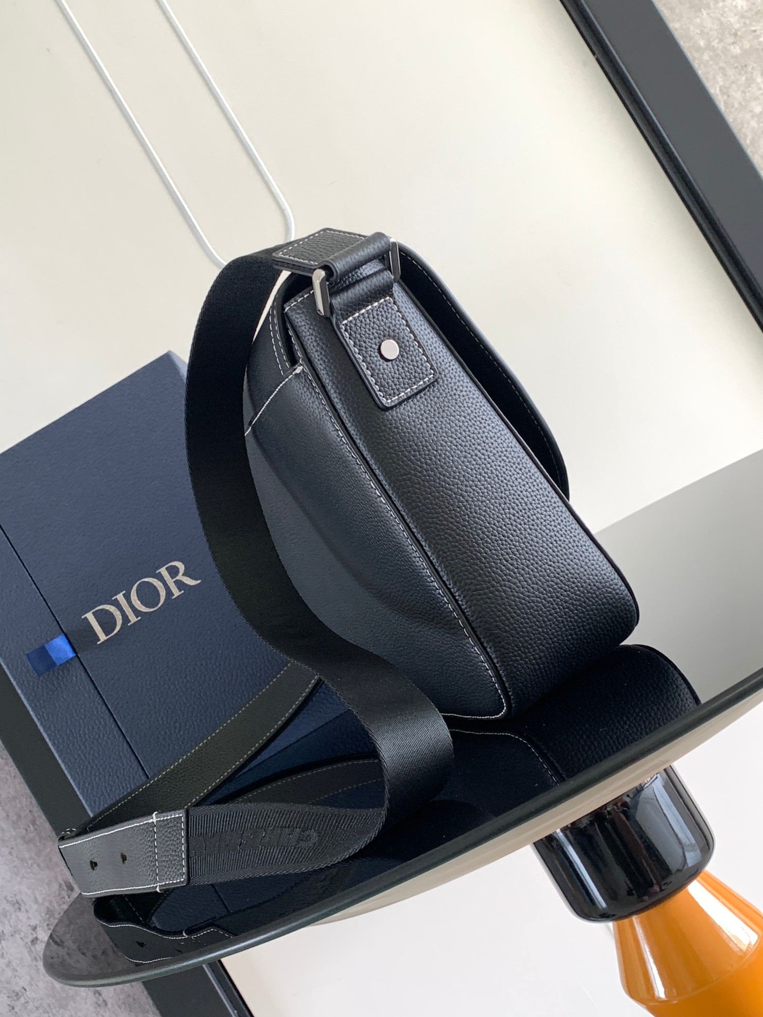 D*or saddle messenger bag-31 x 23 x 8cm