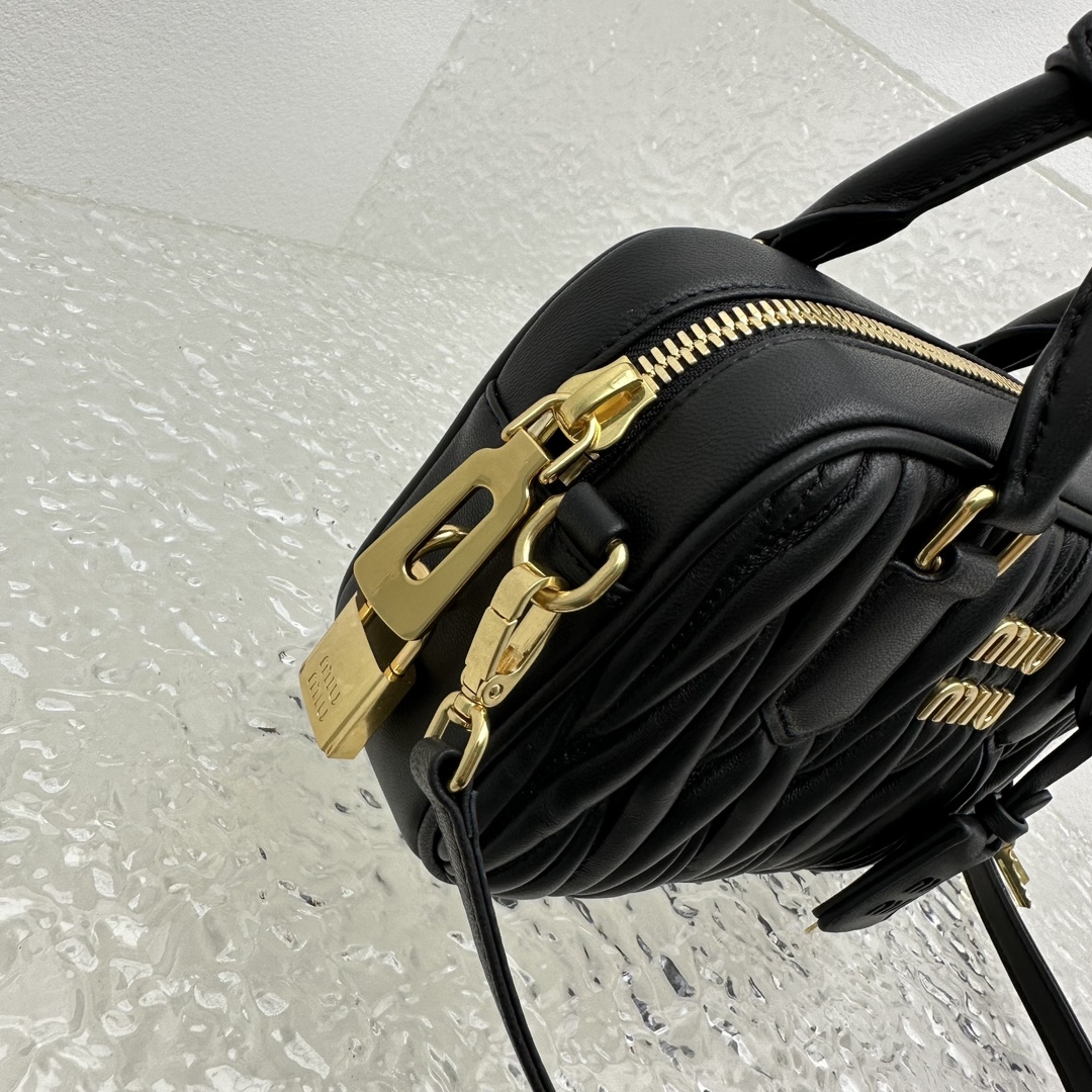 M*um*u vintage too pretty bag-19*13*6cm