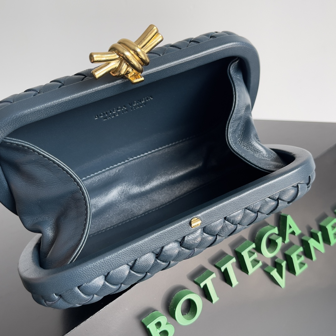 bo*te*ga Ve*ne*ta knot pouch-20.5*6*12.5cm