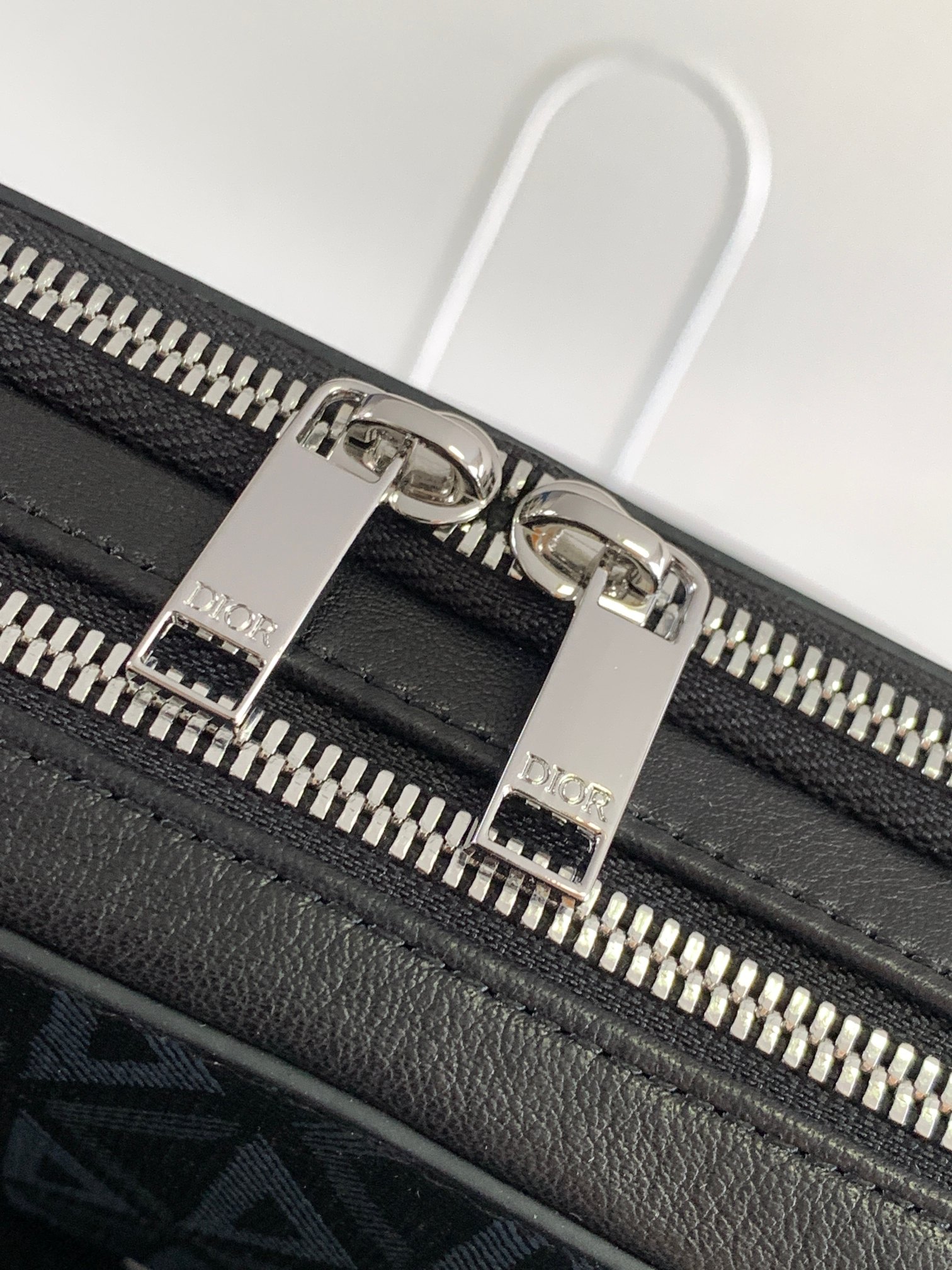 D*or oblique handlebag-17 x 12.5 x 55cm