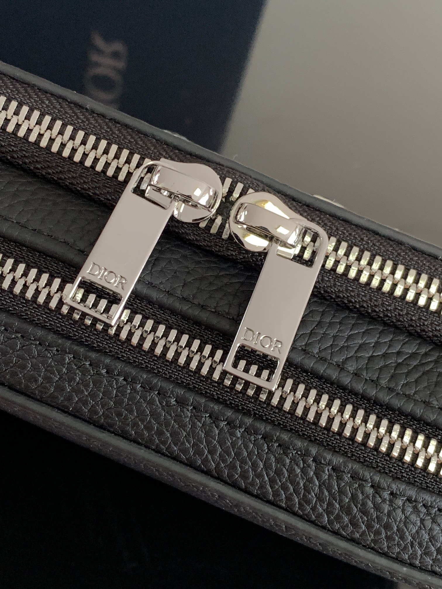 D*or oblique handlebag-17 x 12.5 x 55cm