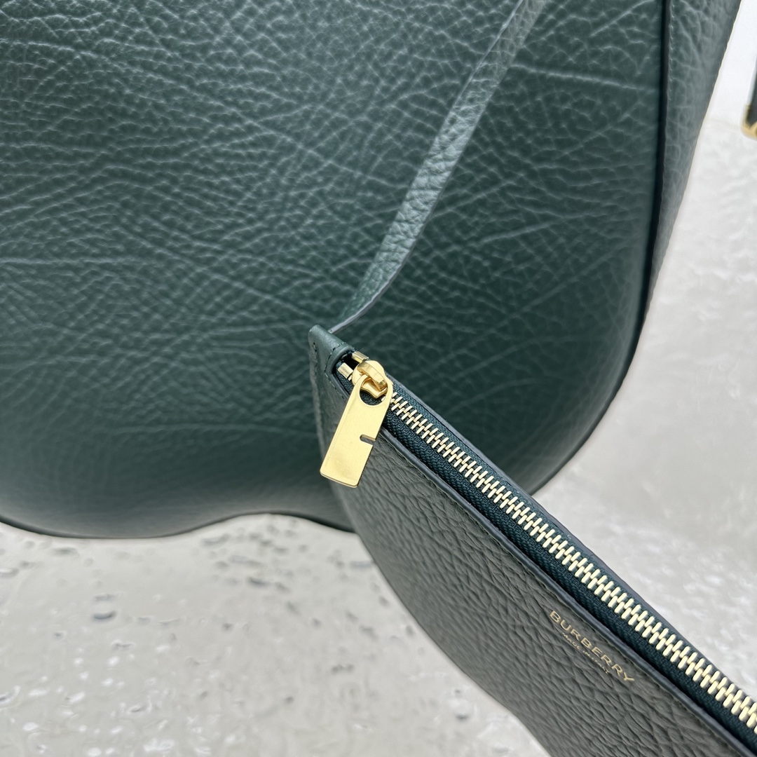 B**rry chess bag-30*33*9cm