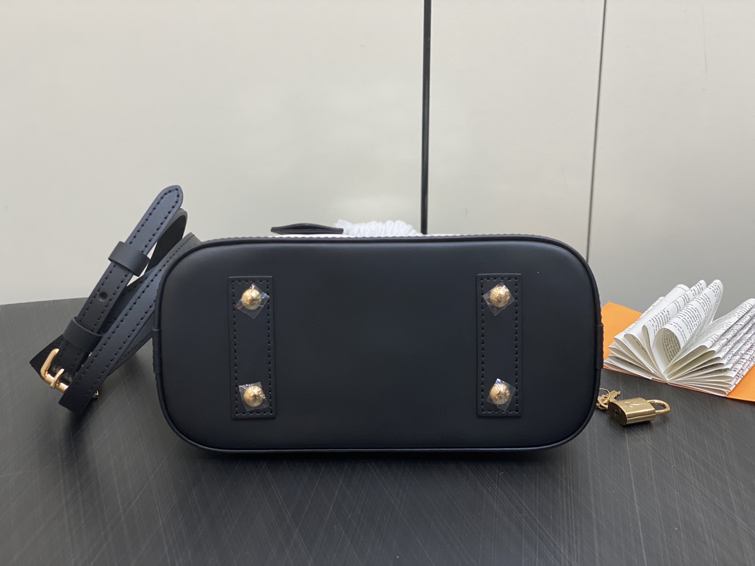 l0*is V*t0n m22878 alma bb-23.5 x 17.5 x 11.5cm