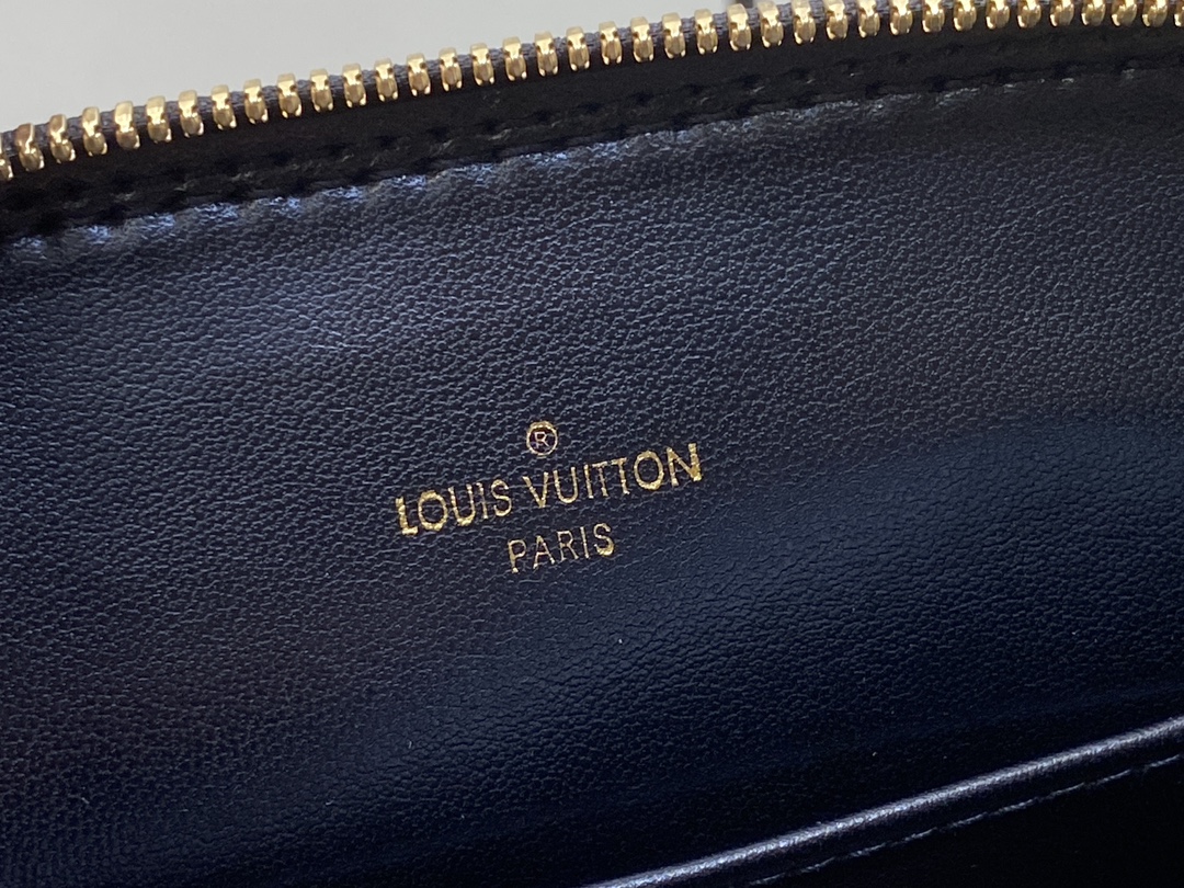 l0*is V*t0n m22878 alma bb-23.5 x 17.5 x 11.5cm