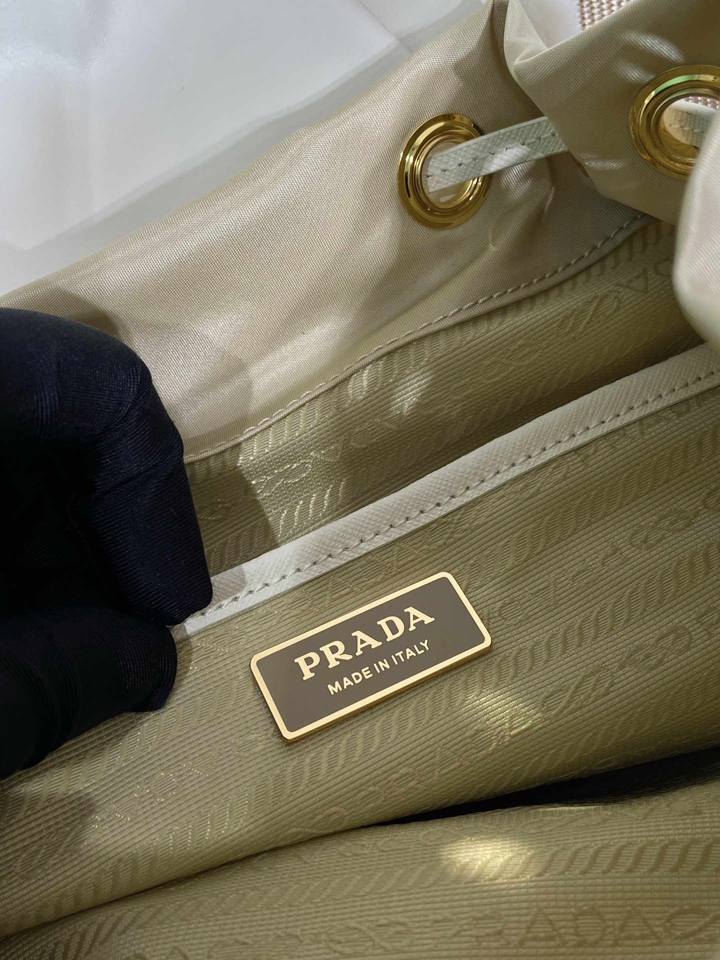 Pra*a backpack 1bz074 -20.5×25×11.5cm