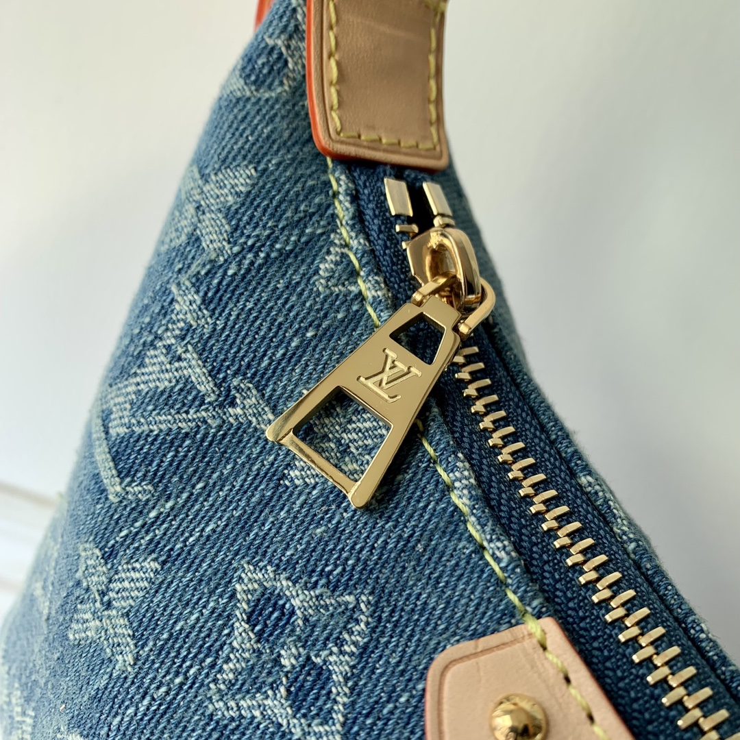 l0*is V*t0n mini moon - m82949-20.5*6*16cm