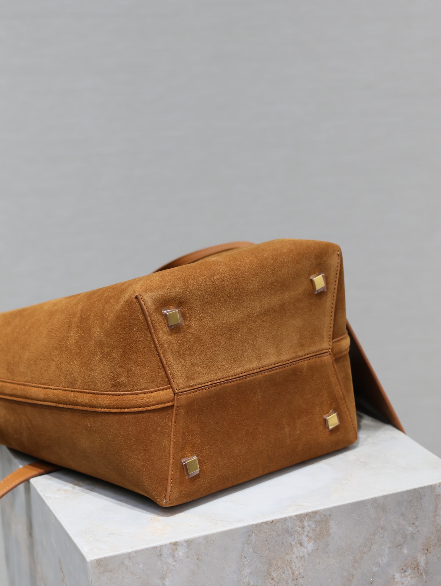 Y*L le5a7 vintage bucket-17×20×13cm