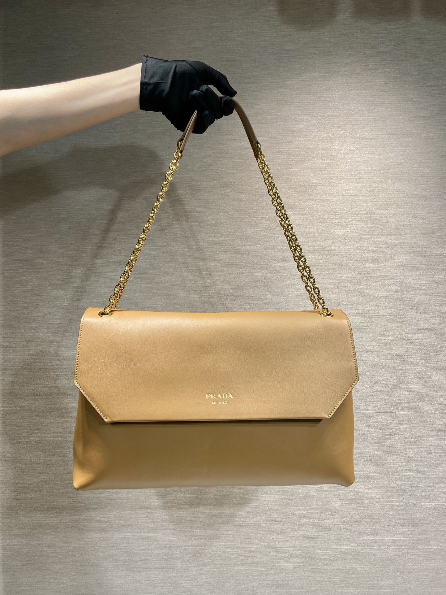 Pra*a1bd068 flap bag-38*23*12cm