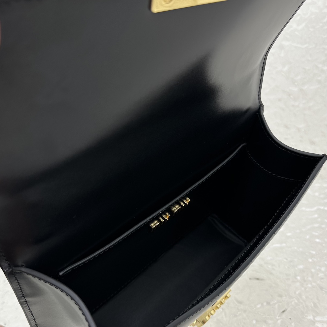 M*um*u box bag-20*13.5*5.5cm