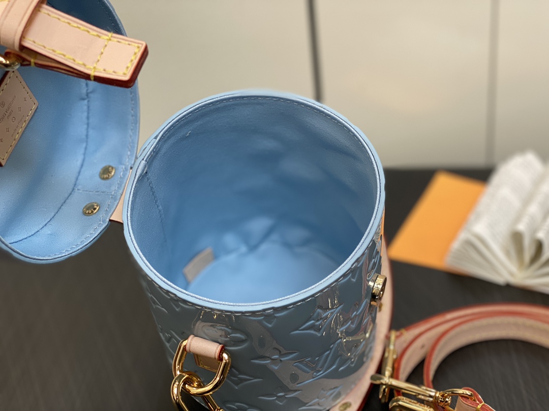 l0*is V*t0n astor bag m24099-12 x 14.2 x 12cm