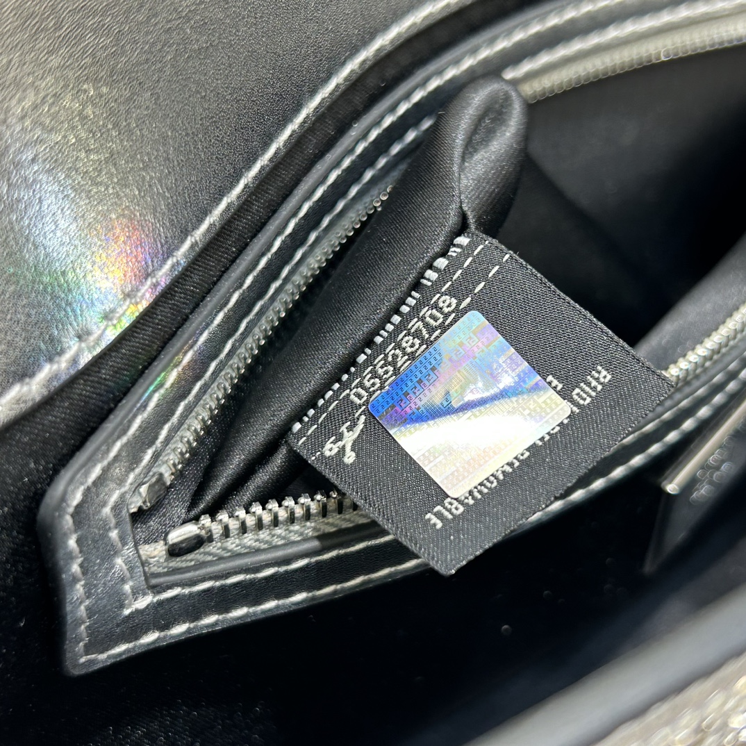 F**di baguette bag-27*15*6cm