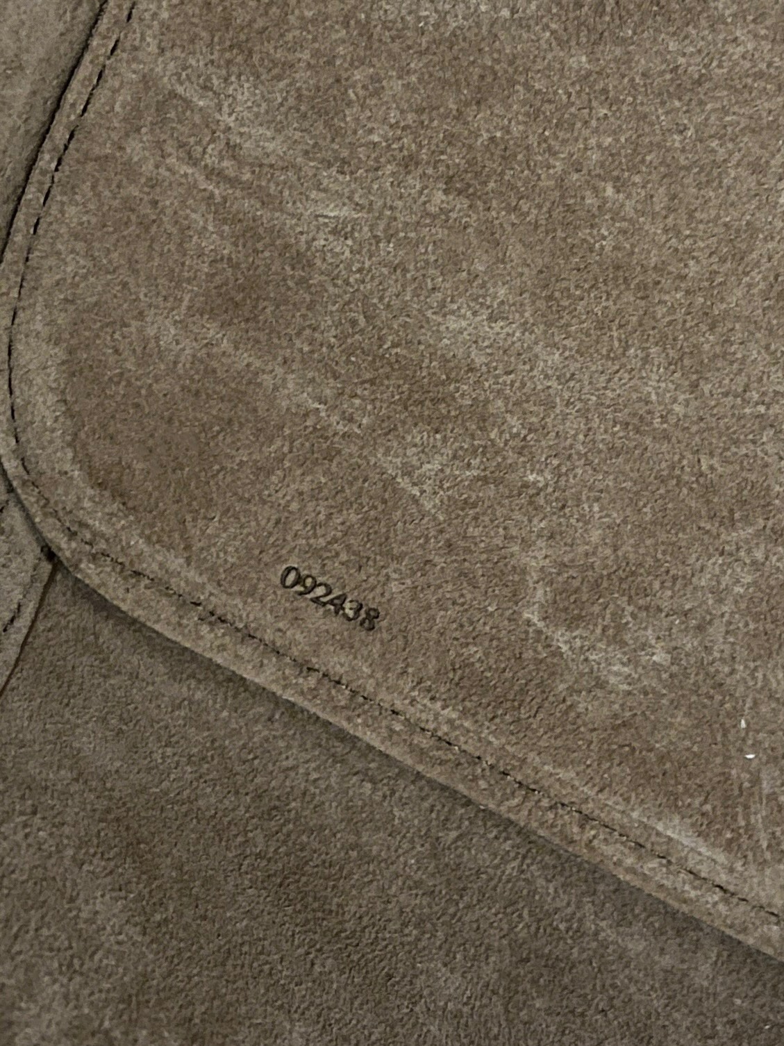 L0ew* pebble bucket bag-28*24*23cm